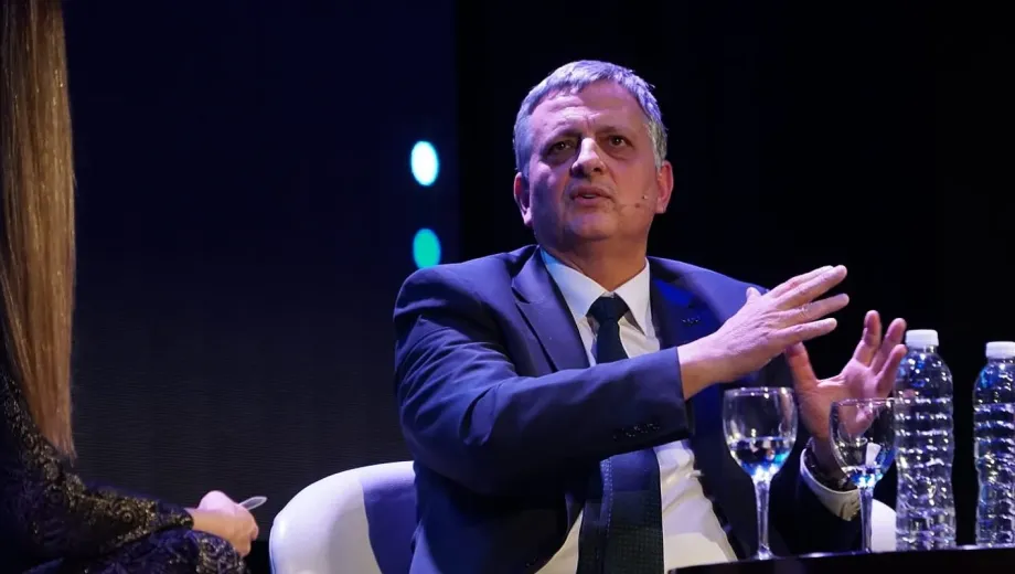 YPF proyecta pagar dividendos desde 2028 y acelera su inversión en Vaca Muerta