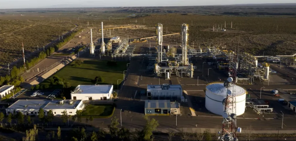 Mega acelera una inversión de USD 650 millones para procesar más gas de Vaca Muerta y potenciar las exportaciones