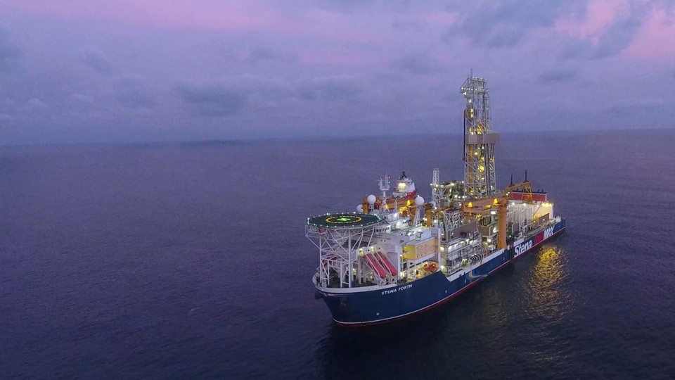 YPF explorará el mar uruguayo en busca de petróleo con expectativas sobre un gran potencial geológico