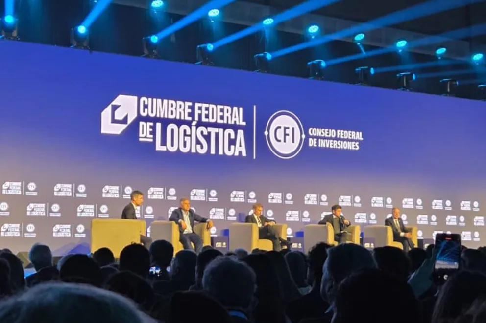 Panel de la Cumbre Federal de Logística 2026, realizada en Buenos Aires.